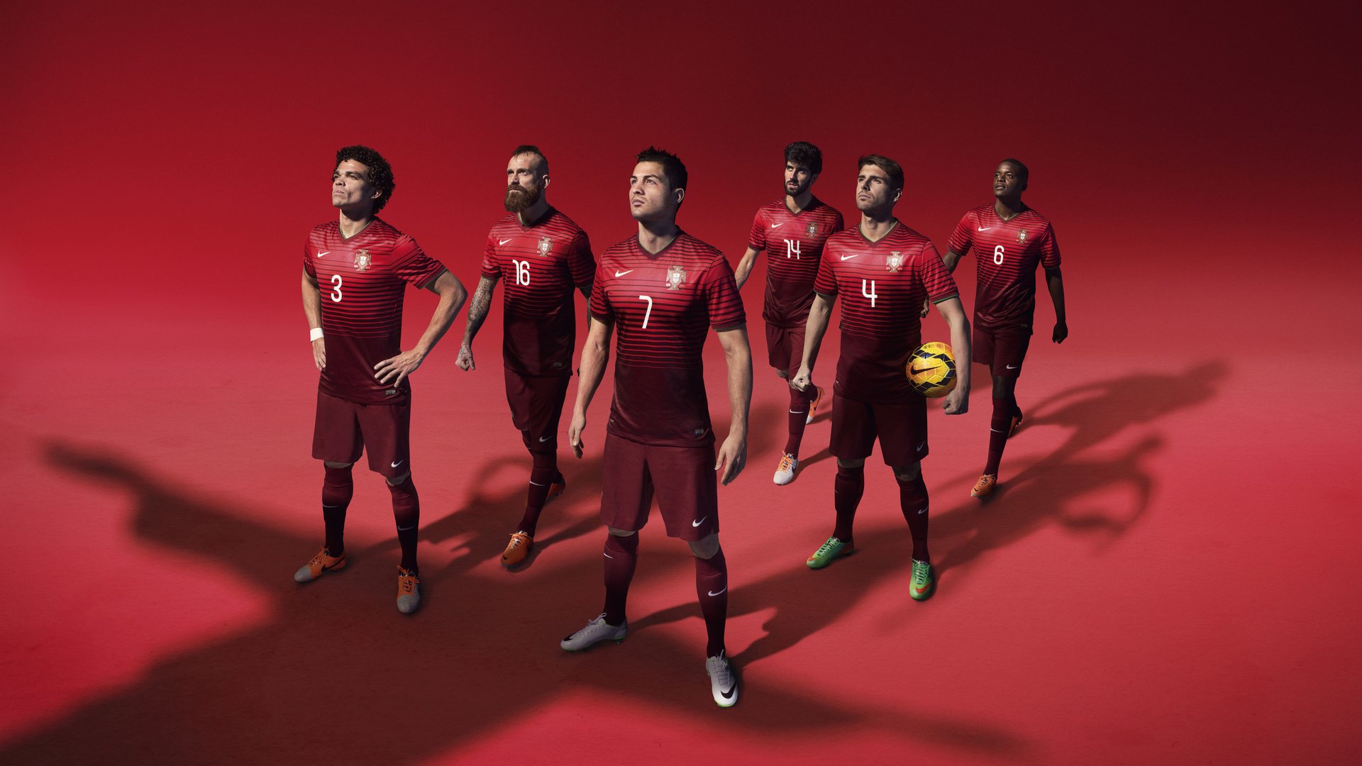 詹姆斯末节连得十分湖人稳住局势，詹姆斯刚到湖人