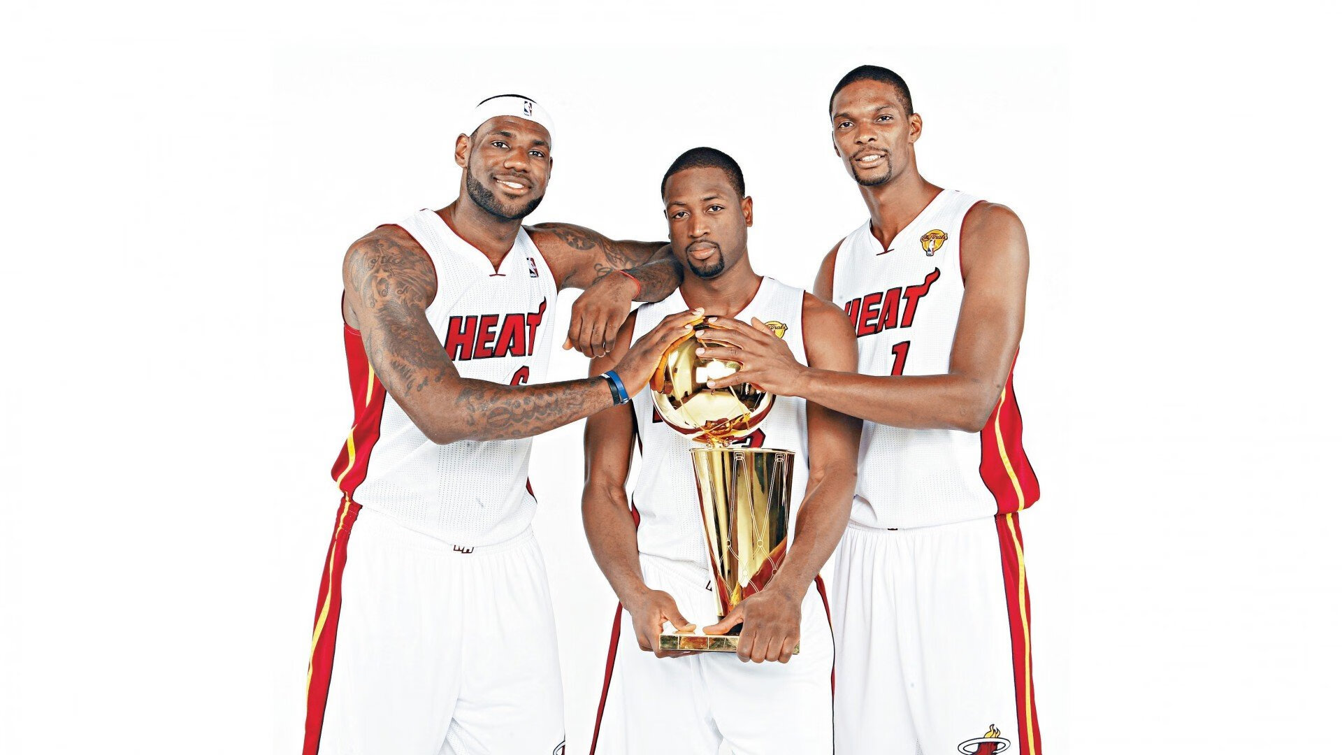 游泳场馆推广社区游泳日活动增强群众参与感，游泳活动宣传